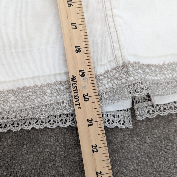 SMART Set white denim mini skirt with sparkling lace details size 16 - Picture 5 of 13
